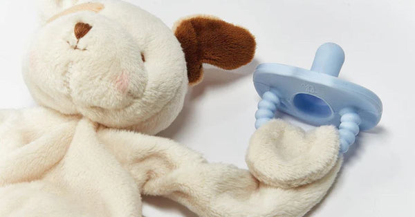 The Benefits of Personalized Pacifiers for Comfort