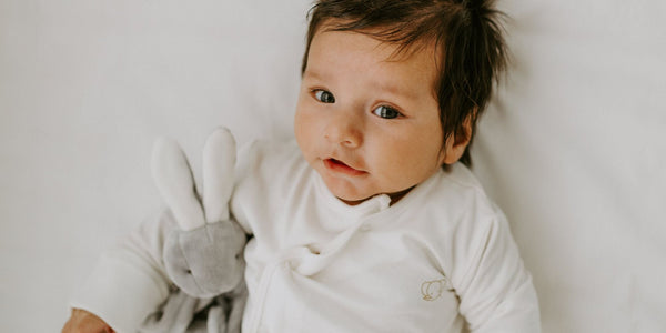 5 Gender-Neutral Gifts for Baby Showers