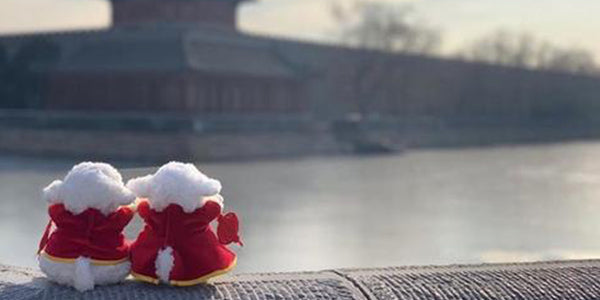 Wee Kiddo at the Great Wall  dressed for Chinese New Year