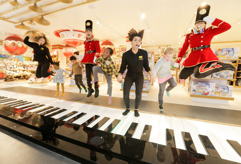 The World of FAO Schwarz, Selfridges Loves