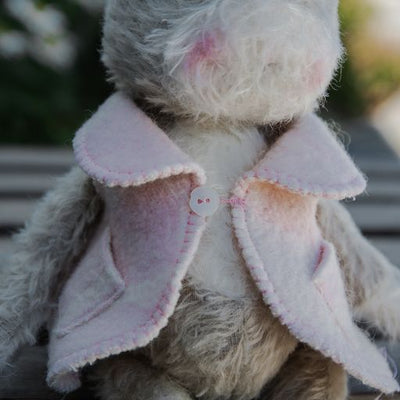 RETIRED - Hutch Studio Original - Moe Hare - Hand-Crafted Mohair & Vin