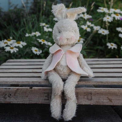 RETIRED - Hutch Studio Original - Moe Hare - Hand-Crafted Mohair & Vin