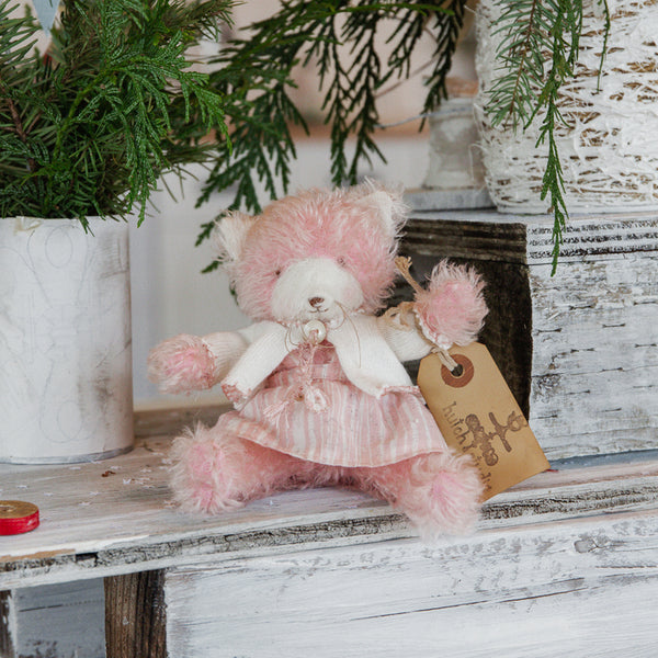 Hutch Studio - Peewee Petunia Kitty-Hutch Studio Original-SKU: 730185 - Bunnies By The Bay